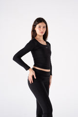 DEFINED WIDE NECK LONG SLEEVE TOP
