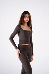 ULTRA WIDE SHOULDER LONG SLEEVE