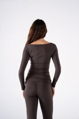 ULTRA WIDE SHOULDER LONG SLEEVE