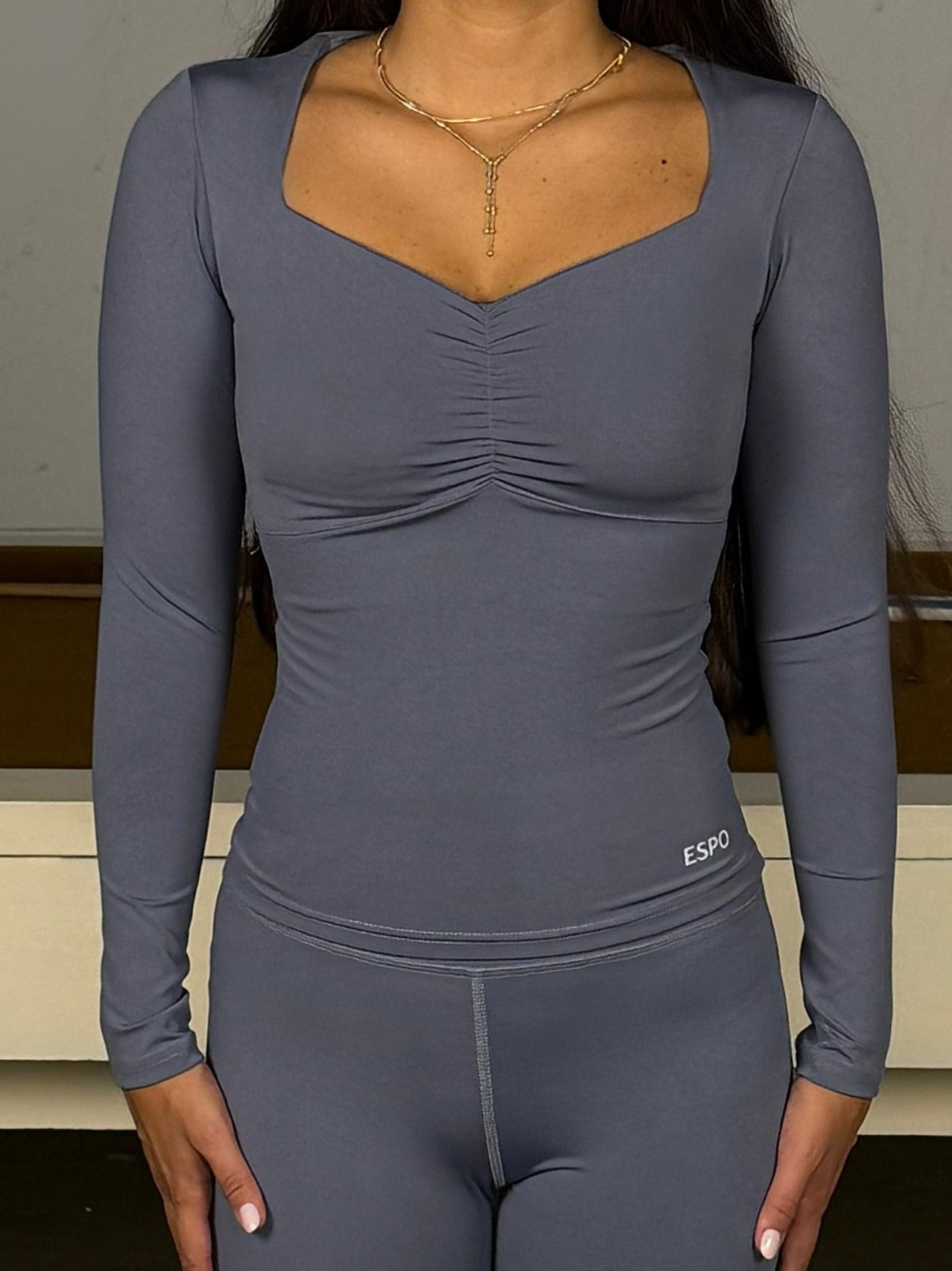 RUSHED LONG SLEEVE TOP