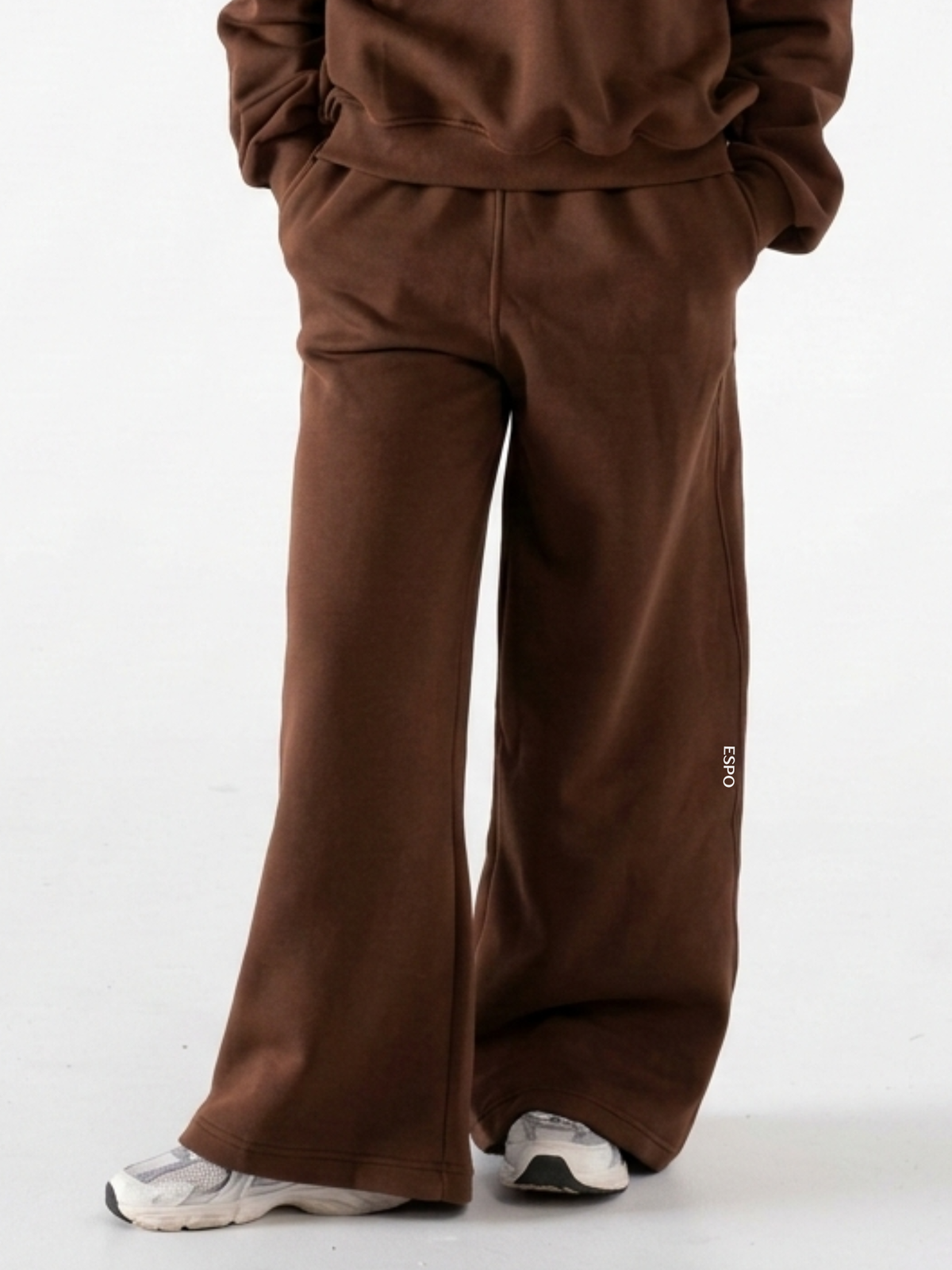 ULTRA WIDE LEG SWEATS