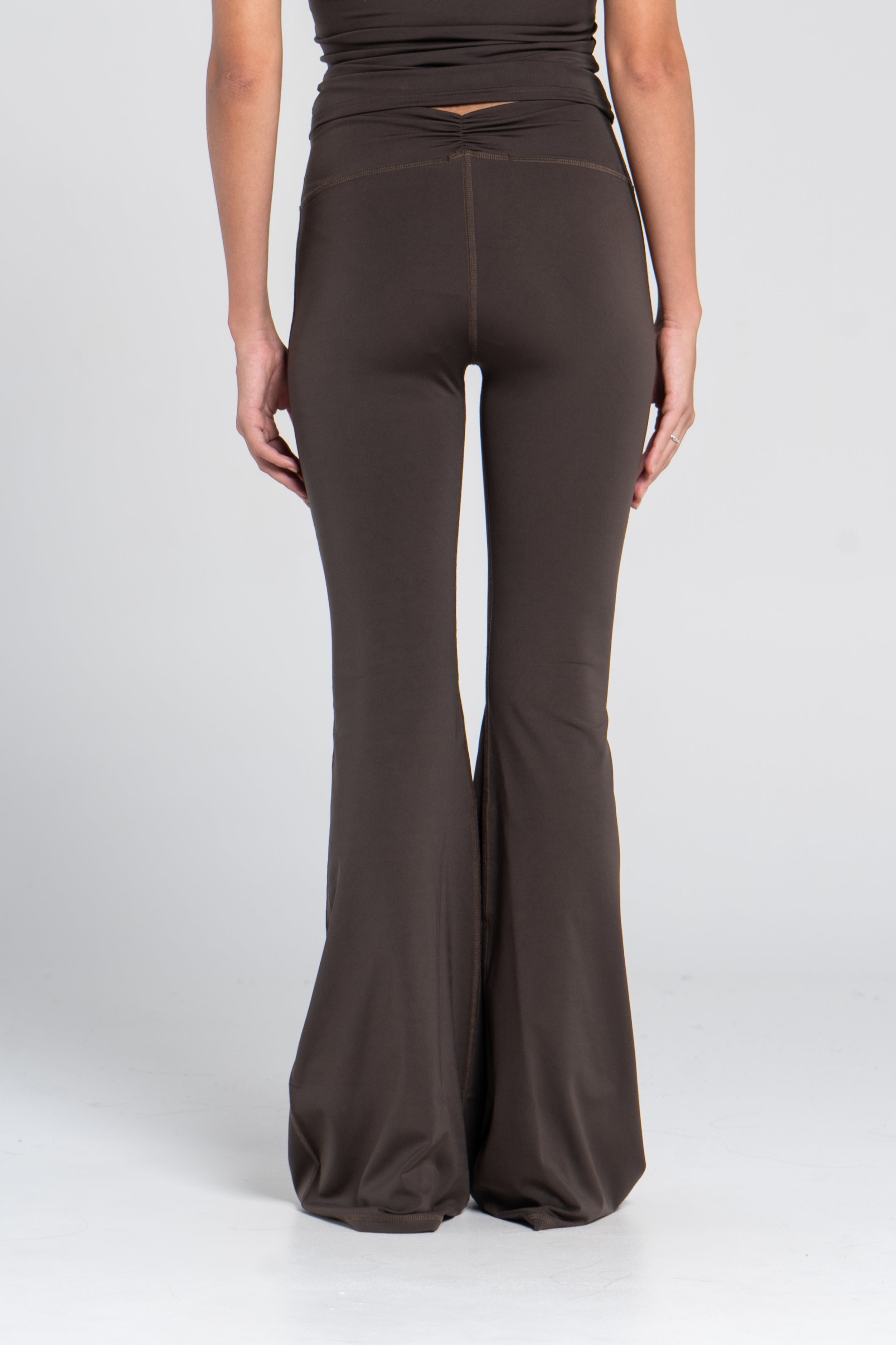 RUCHED YOGA PANTS
