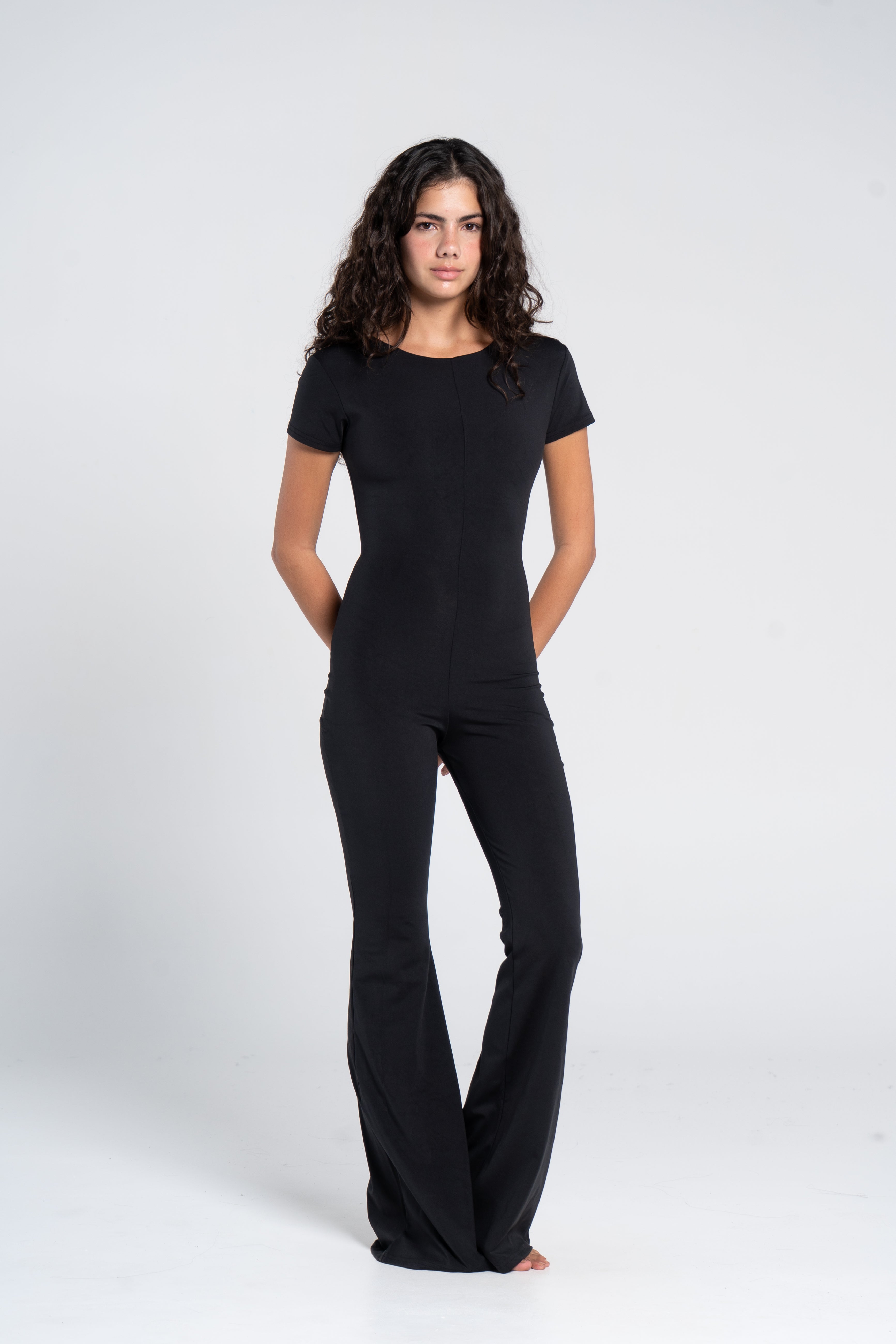 ROUND NECK SHORT SLEEVE FLARED JUMPSUIT